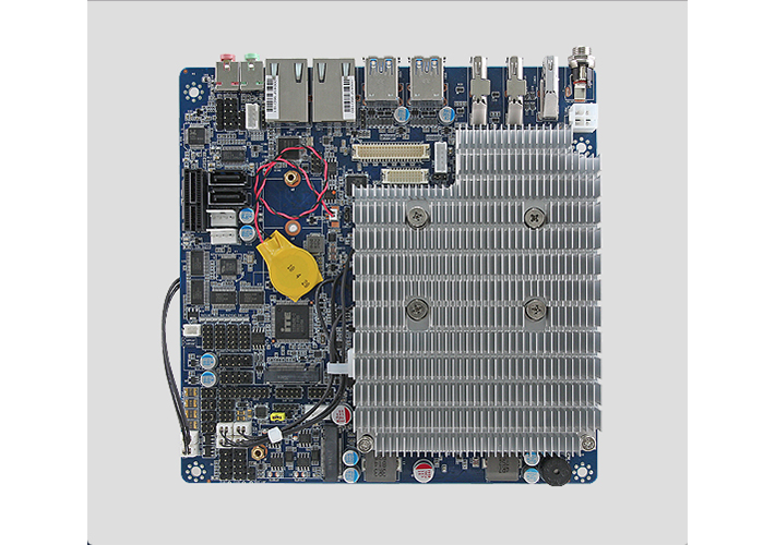 Foto Placa madre Thin Mini ITX para aplicaciones industriales.
